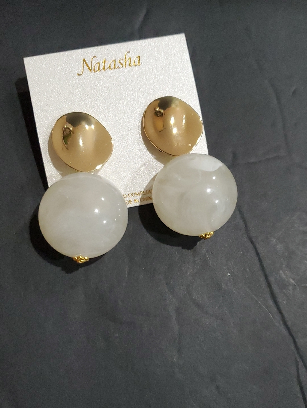 Natasha couture gold tone organic pebble look ivory swirl resin drop earrings ne